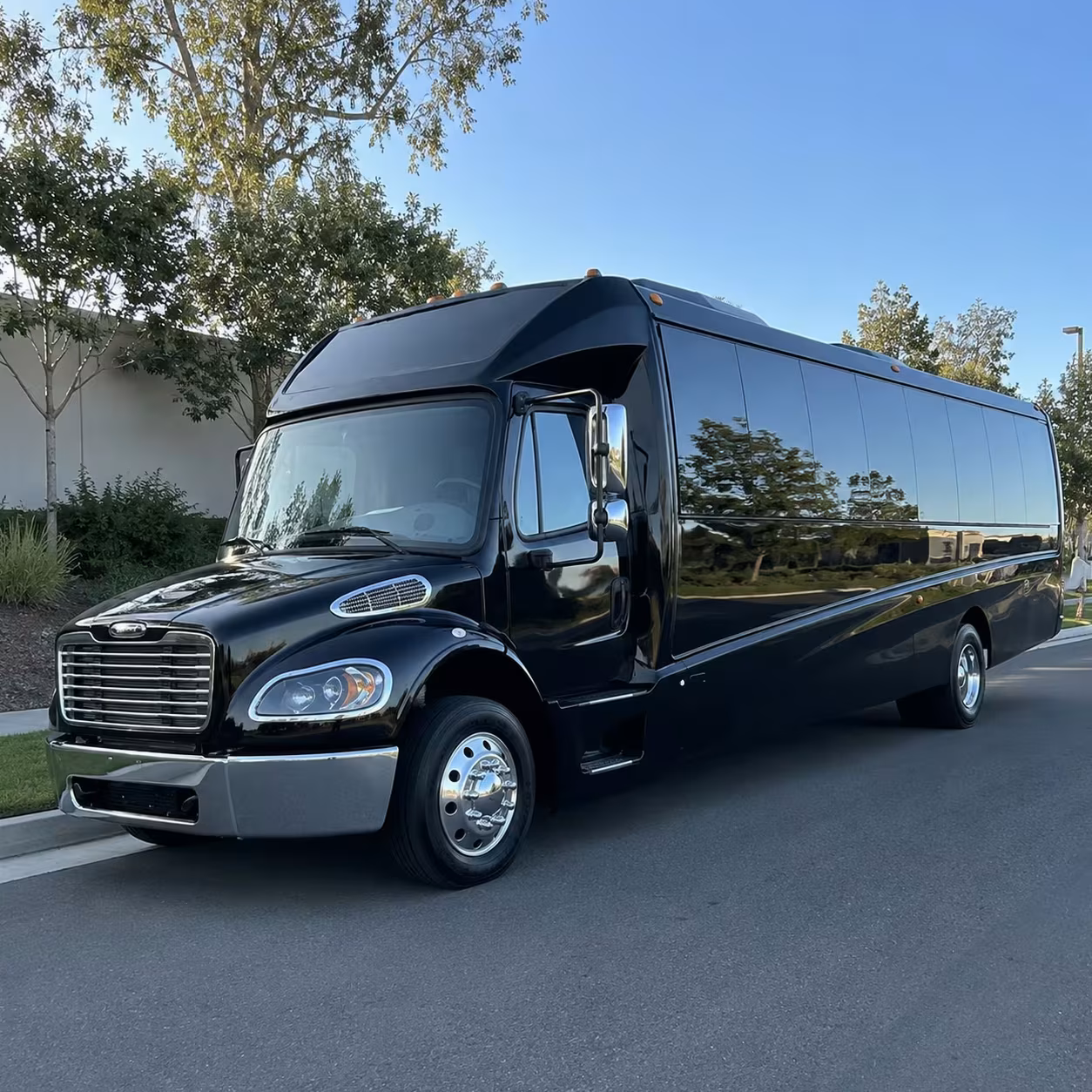 minibus rentals for oceanside youth and amateur sports teams