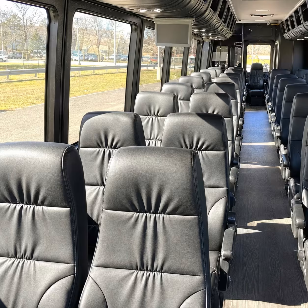 oceanside 25 passenger minibus rental