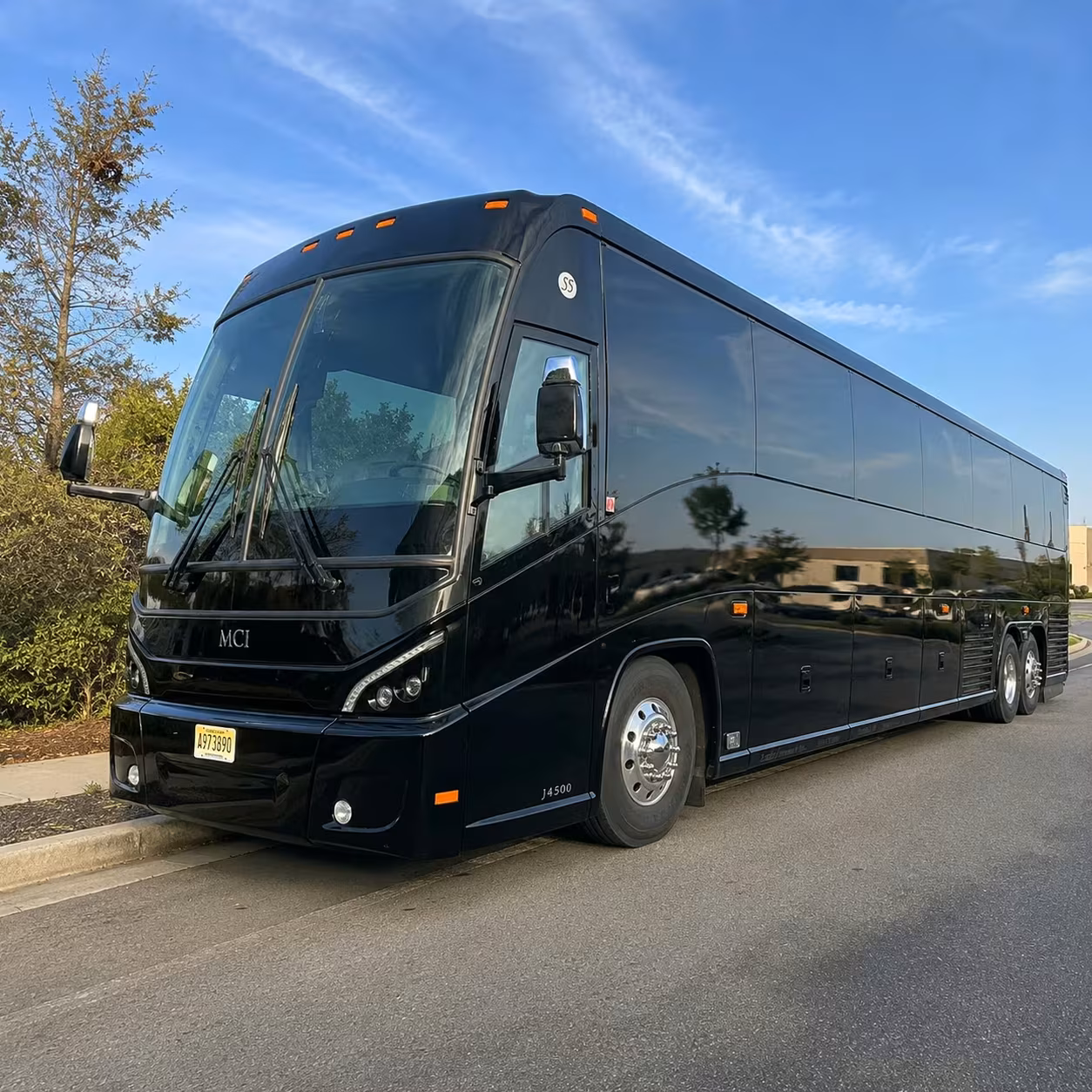 oceanside airport shuttle buses and off site parking transfers